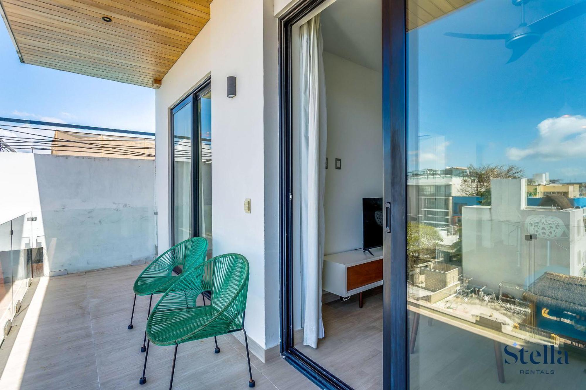With Roof Pool Half Block To 5th Ave * Playa del Carmen