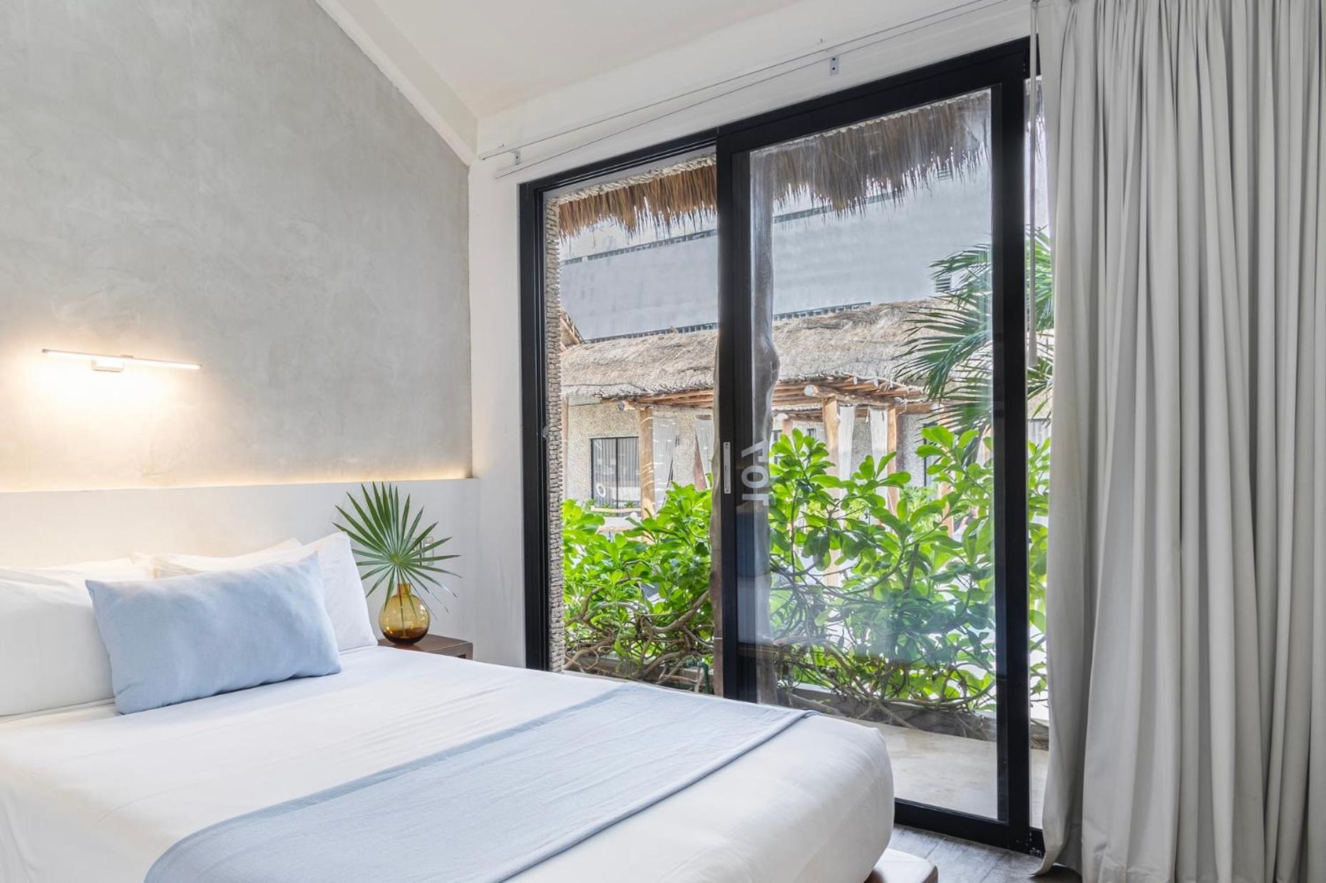 Areia - Beach Front Boutique Hotel