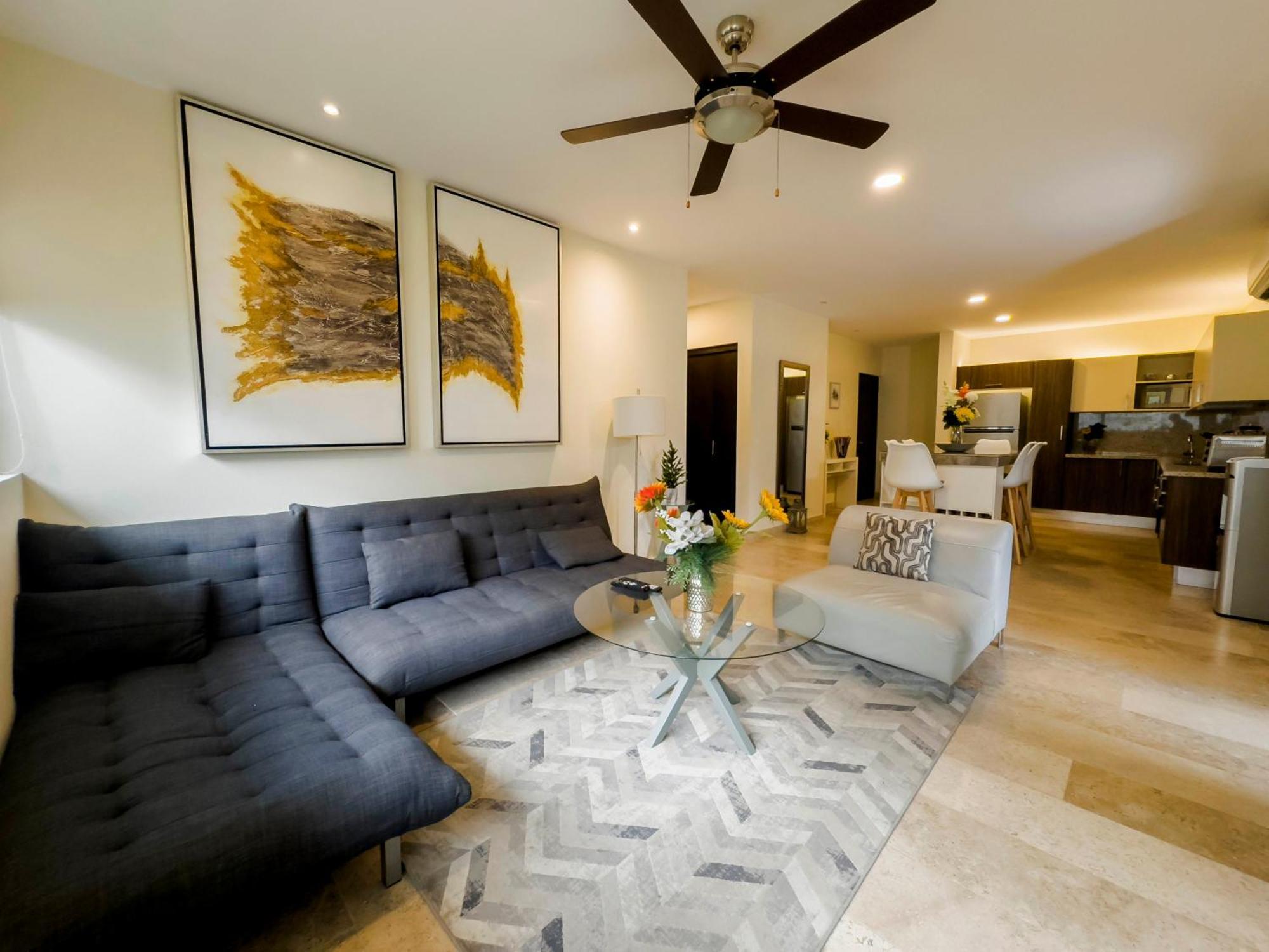 Stylish 2bed,2bath-condo Near - 6 Guests