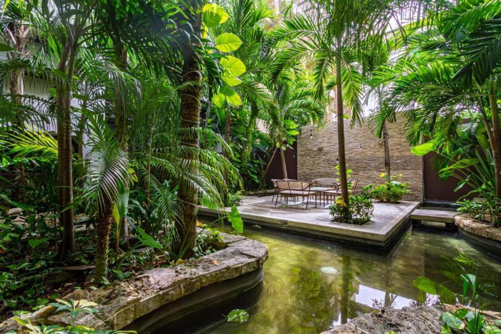 Stylish 2bed,2bath-condo Near - 6 Guests