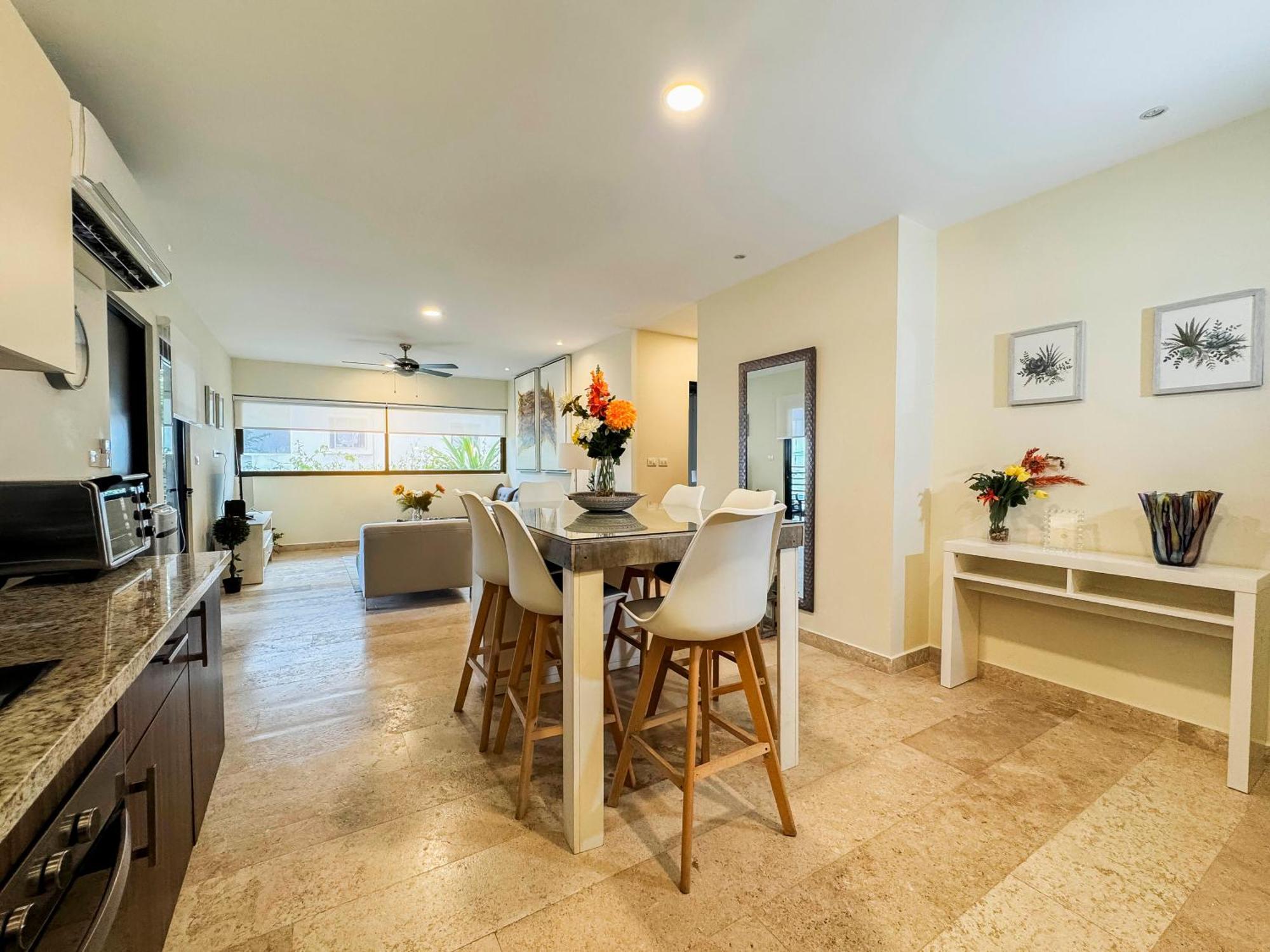 Apartment Stylish 2bed,2bath-condo Near - 6 Guests Playa del Carmen