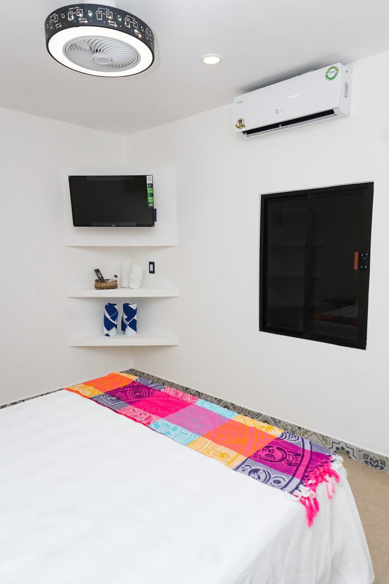 Hotel Linda Vecindad