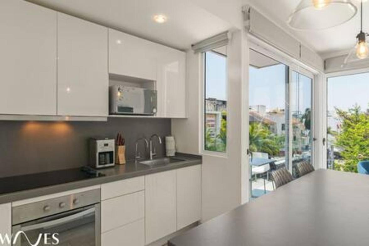 1 Br. W5th Avenue View Steps From The Apartment Playa del Carmen