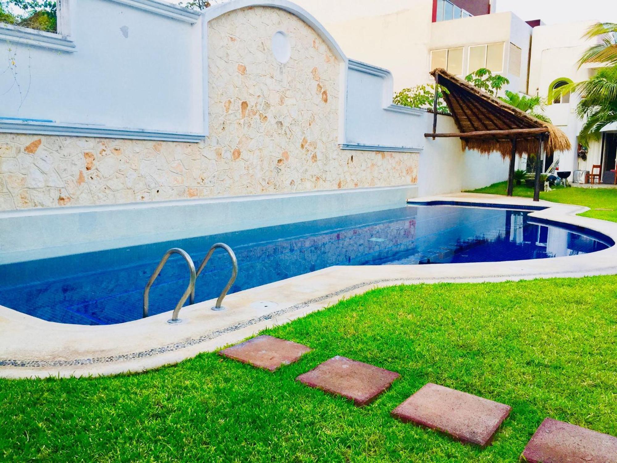 Executive Budget With Swimming Pool Air Conditioning And Parking