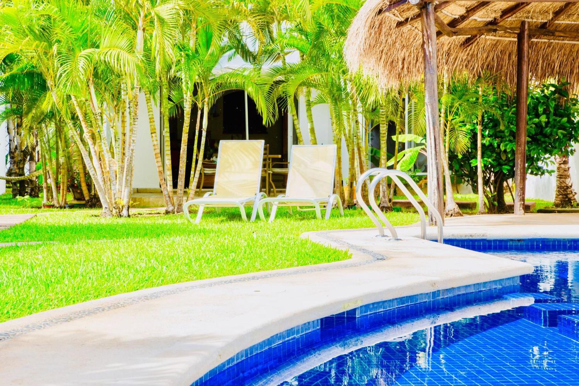 Executive Budget With Swimming Pool Air Conditioning And Parking Playa del Carmen