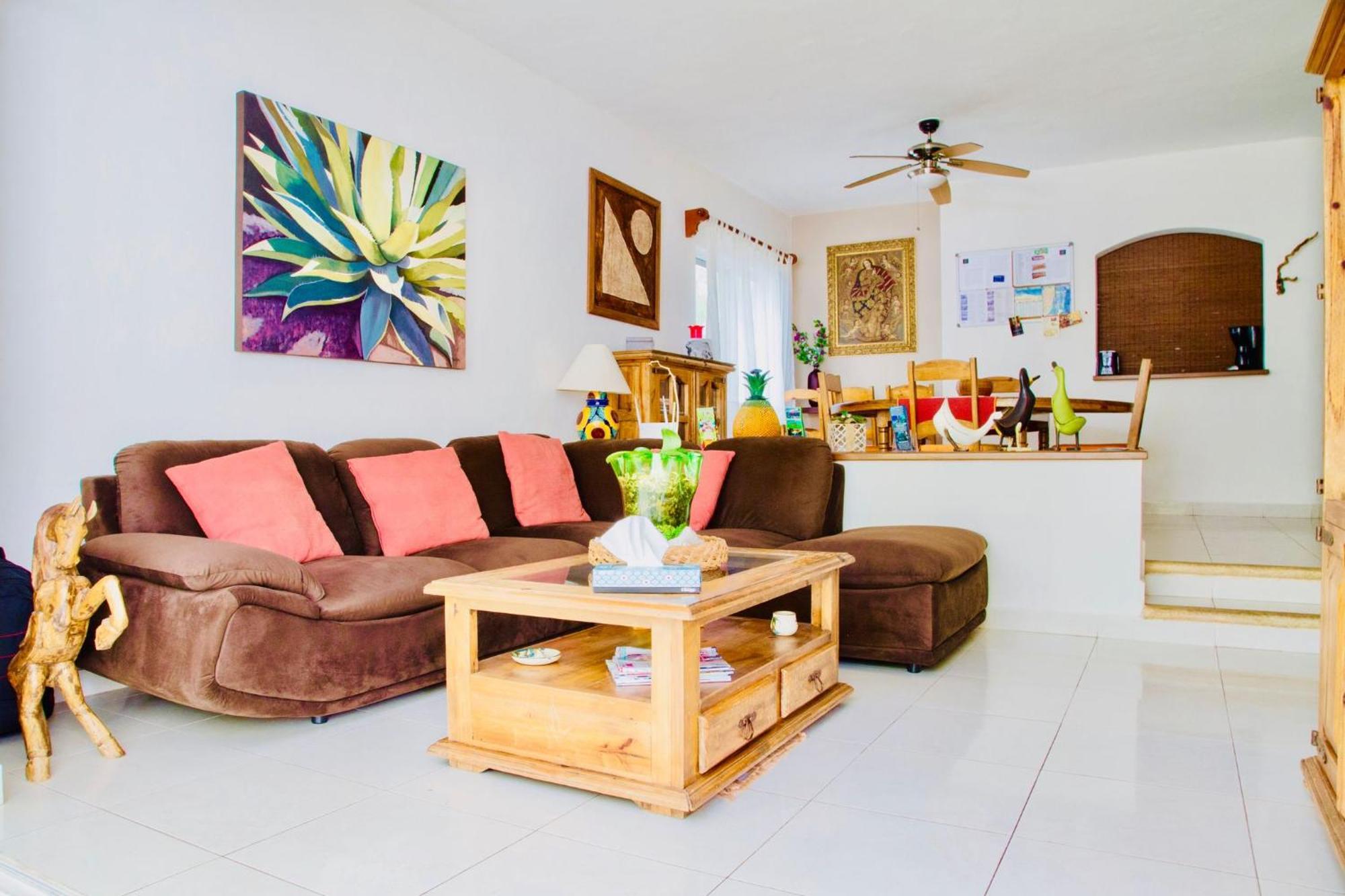 Guest house Executive Budget With Swimming Pool Air Conditioning And Parking