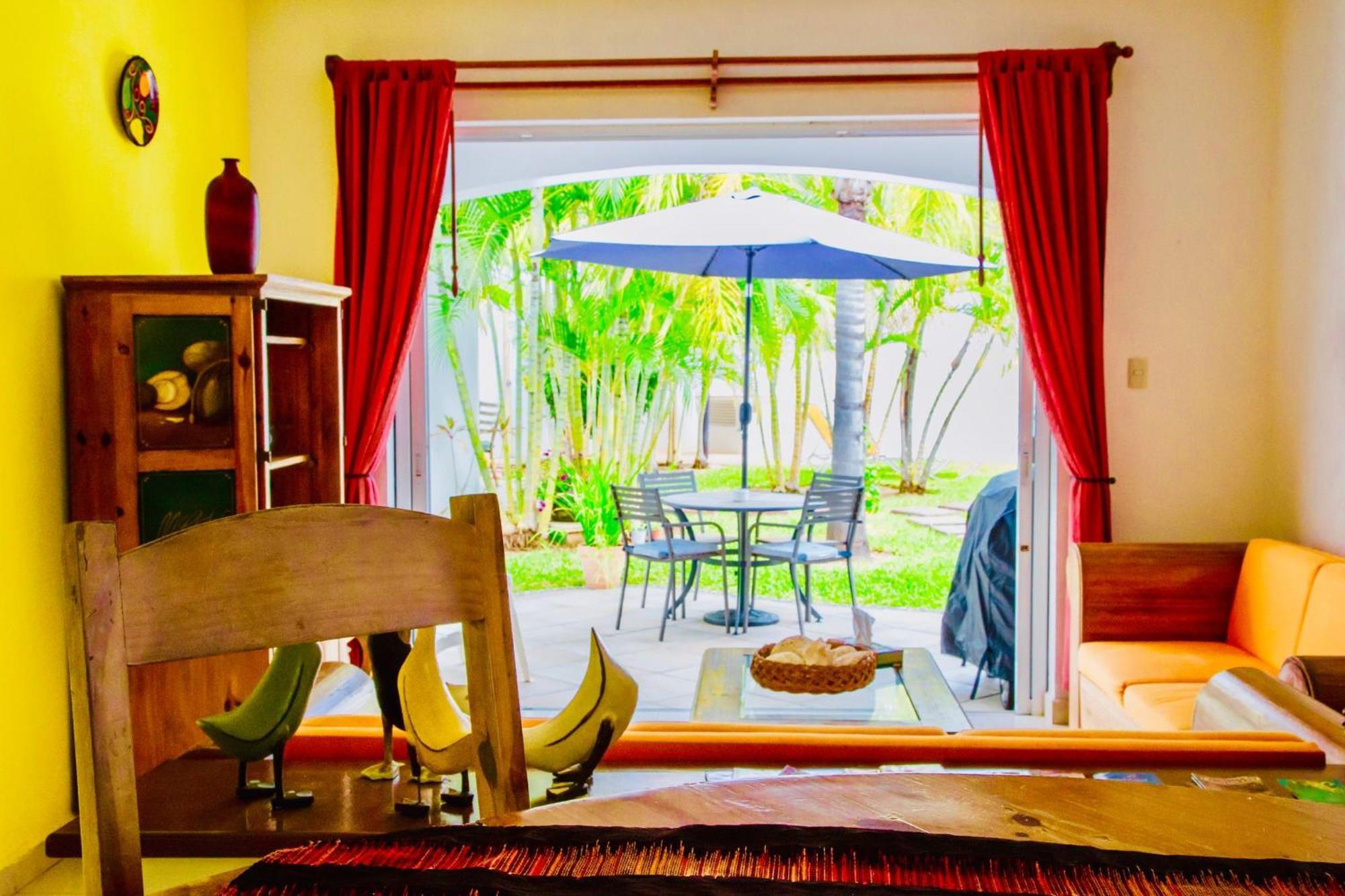 Guest house Executive Budget With Swimming Pool Air Conditioning And Parking *