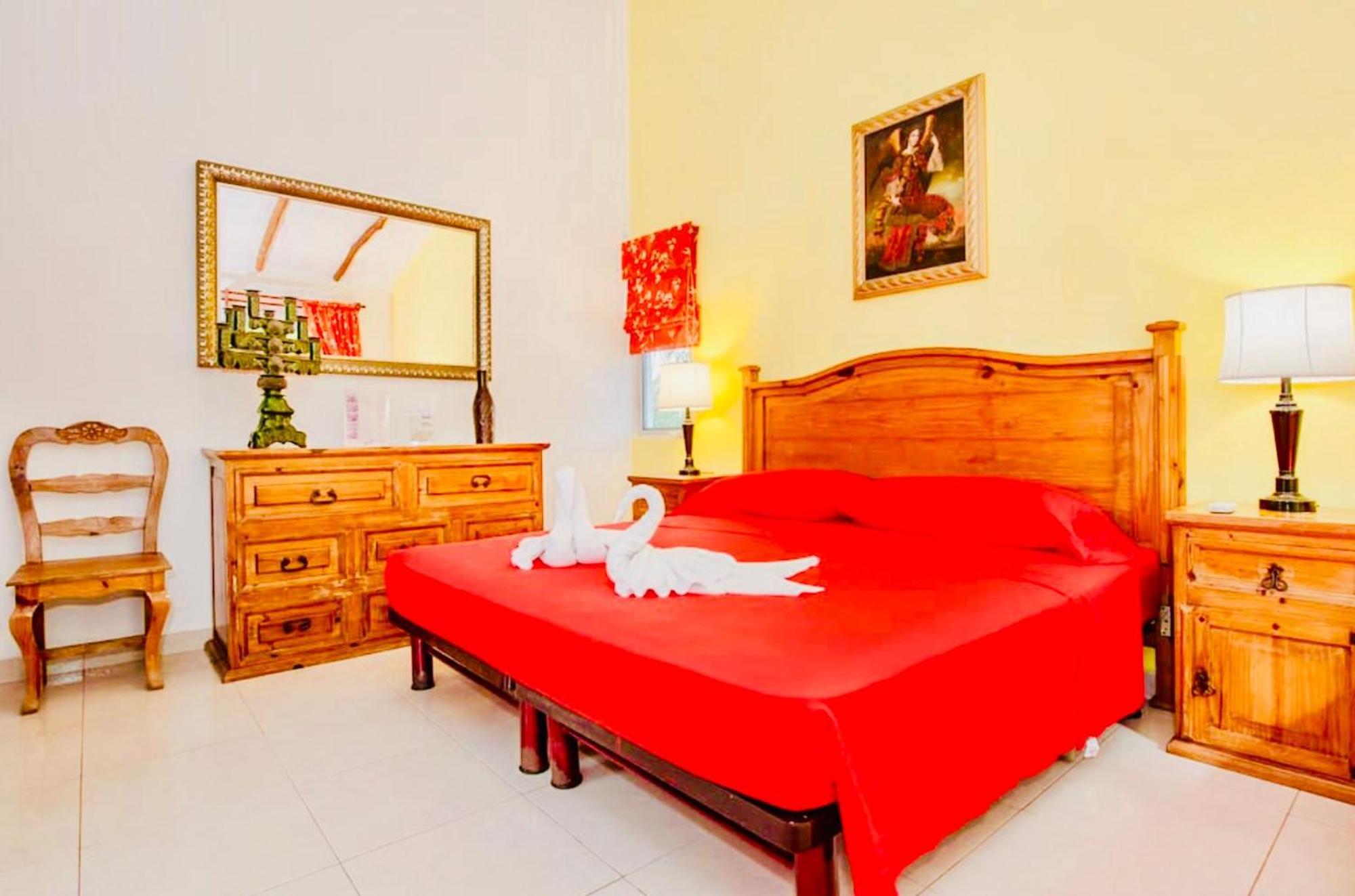 Executive Budget With Swimming Pool Air Conditioning And Parking Guest house Playa del Carmen