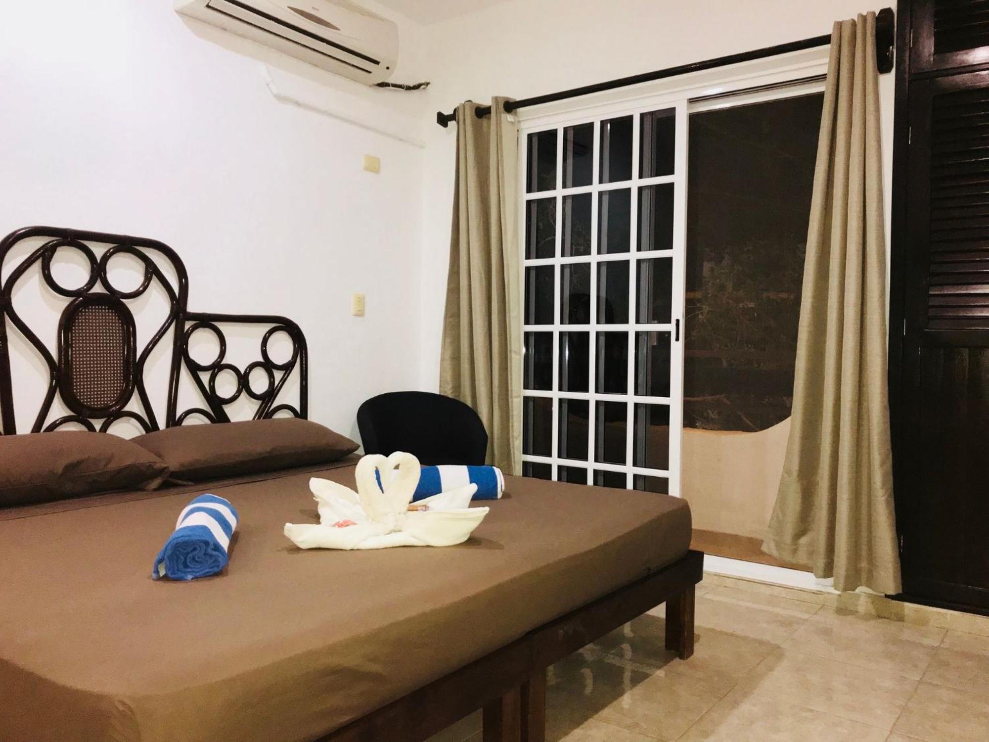 5th Avenue 3 People Balcony * Playa del Carmen