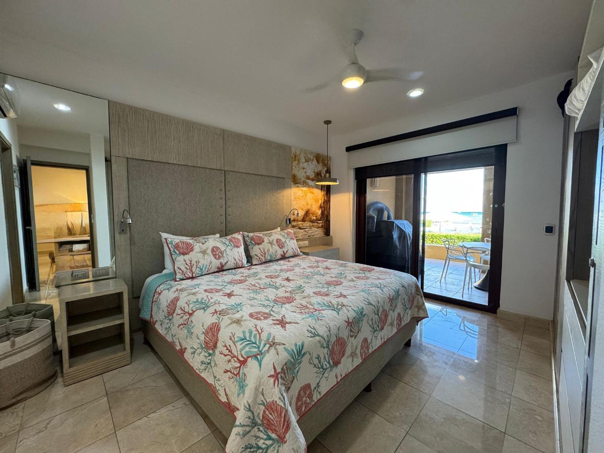 Apartment El Faro 102 Coral *