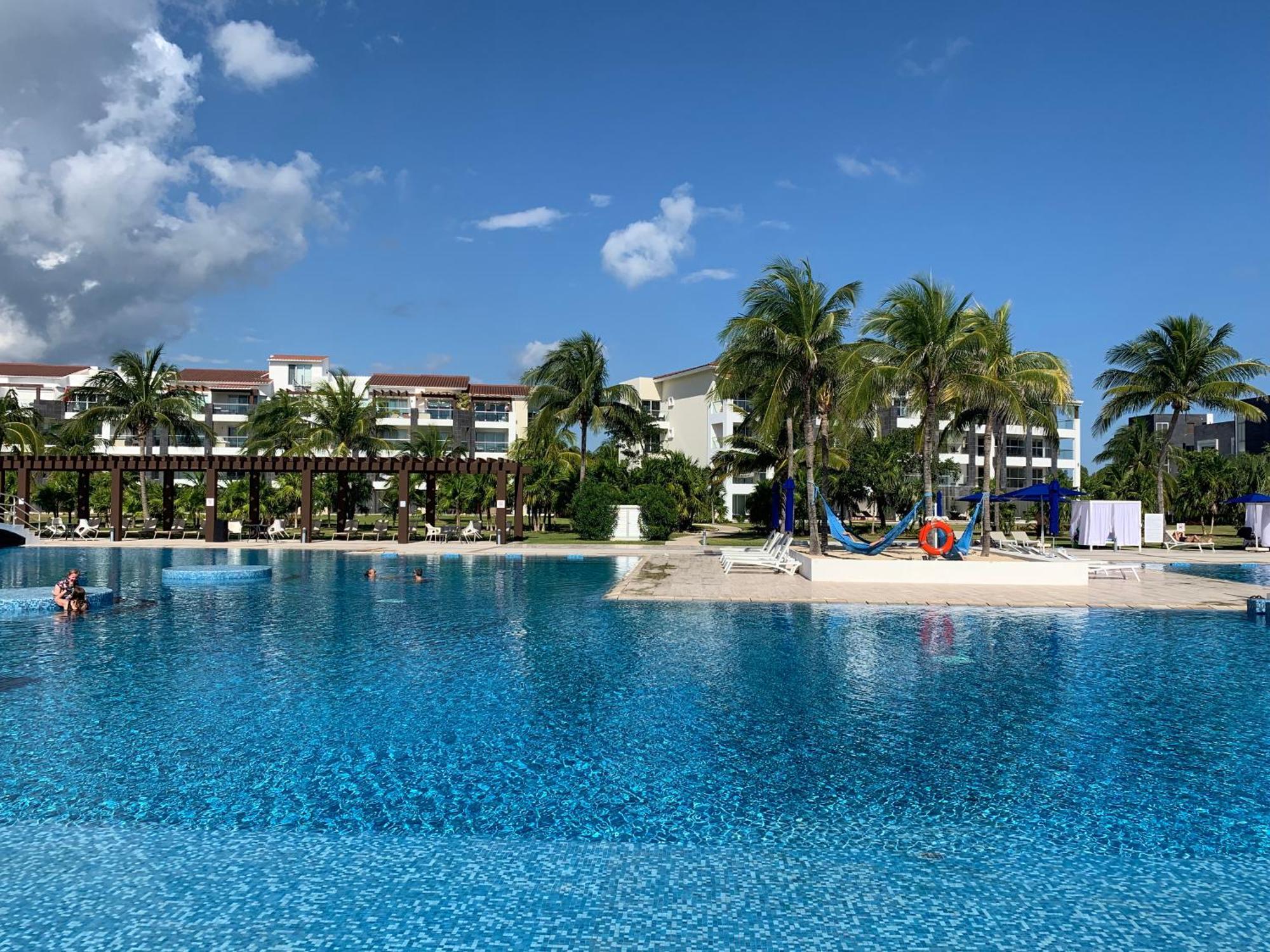 Luxury Blue Ocean Mareazul Playa del Carmen