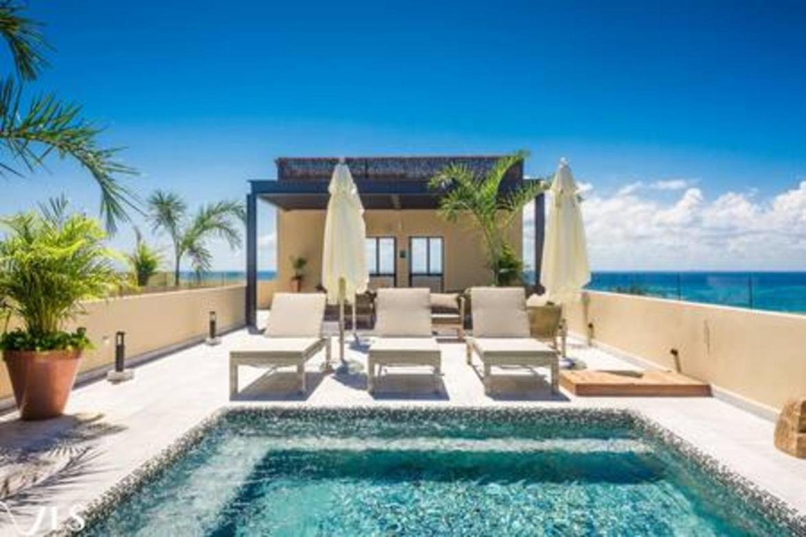 Apartment 2 Br. With Rooftop Pool And Stunning Ocean View Playa del Carmen