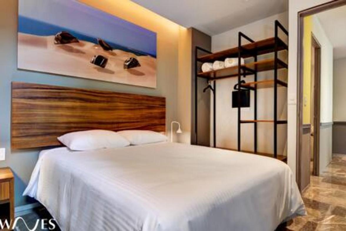 Apartment 2 Br. With Rooftop Pool And Stunning Ocean View