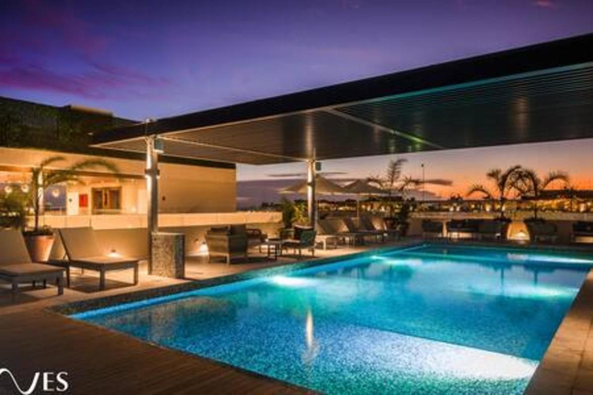Apartment 2 Br. With Rooftop Pool And Stunning Ocean View *