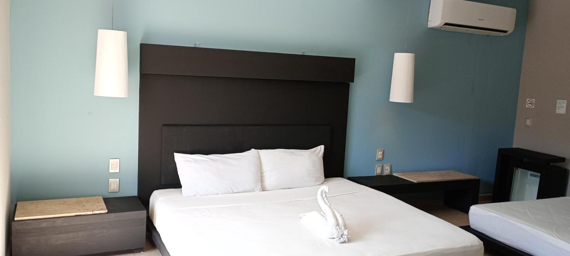 Blvd Hotel