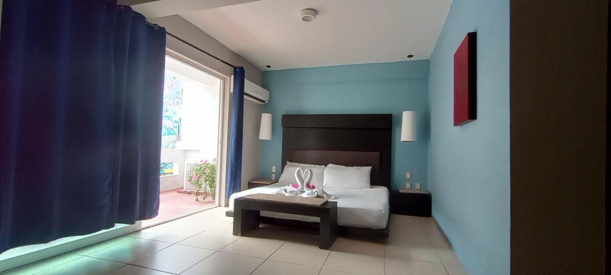 Blvd Hotel