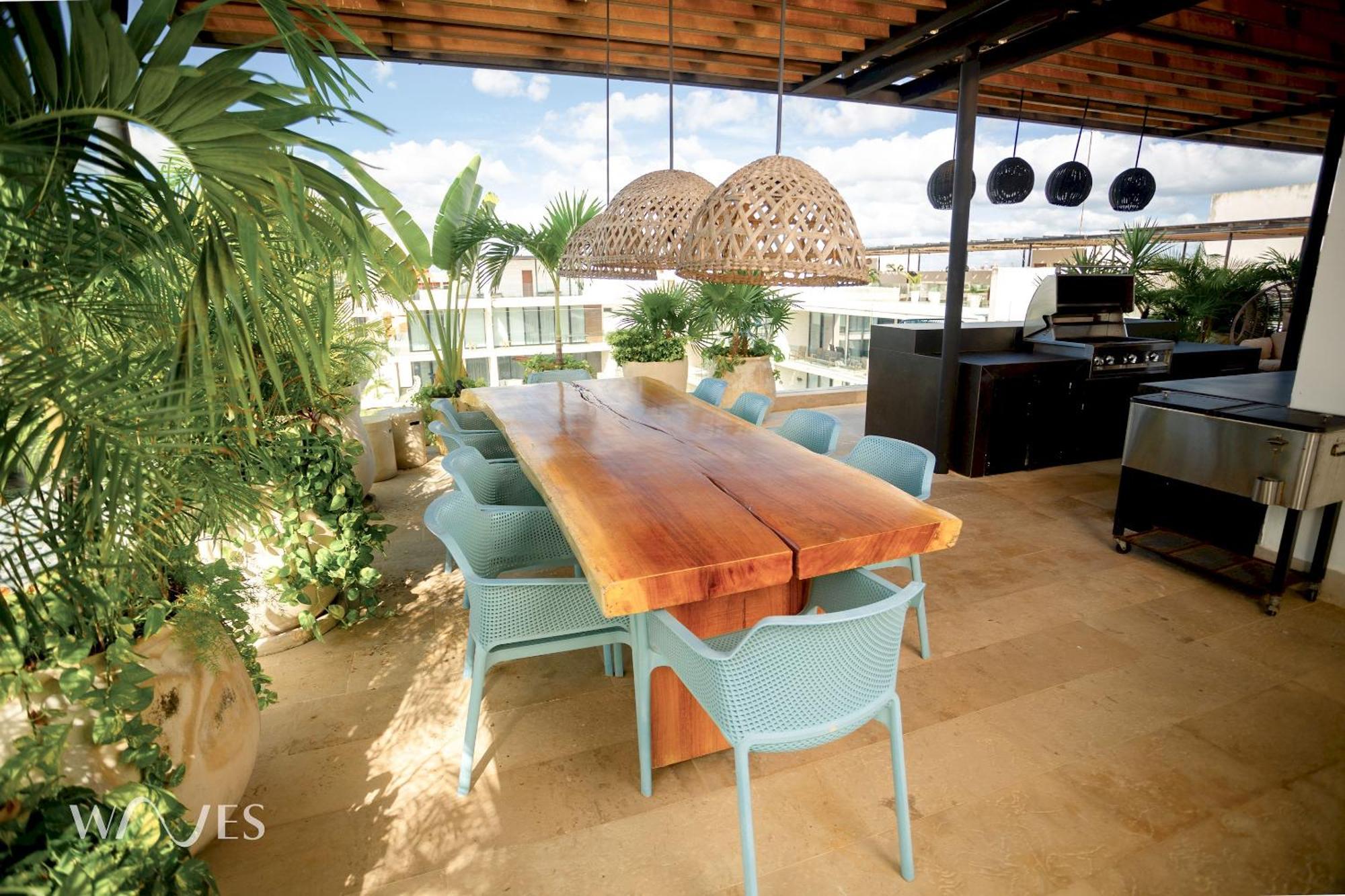 Apartment 3 Br. Ocean Front Ph With Stunning Views *