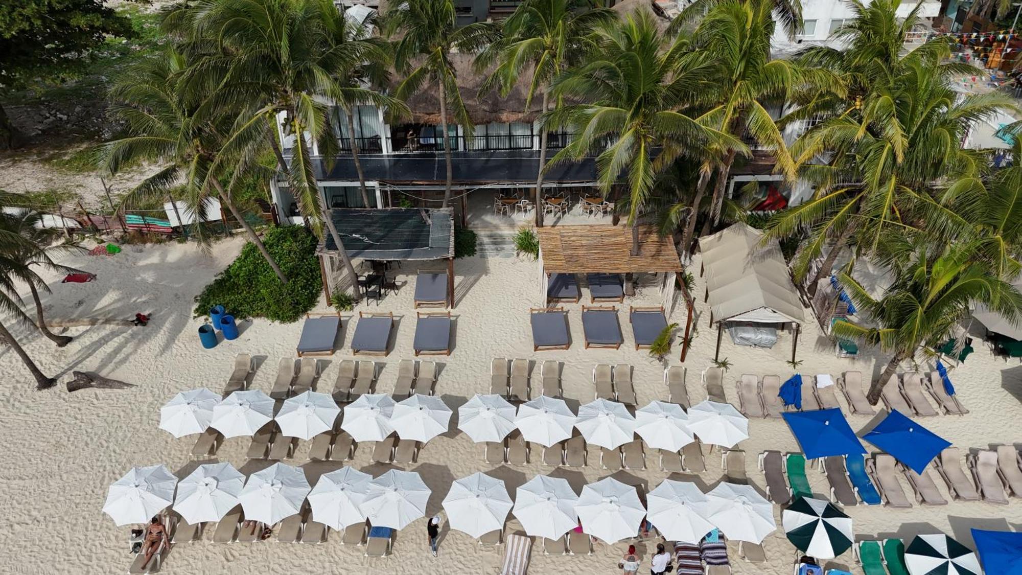 Lodge Areia - Front Playa del Carmen