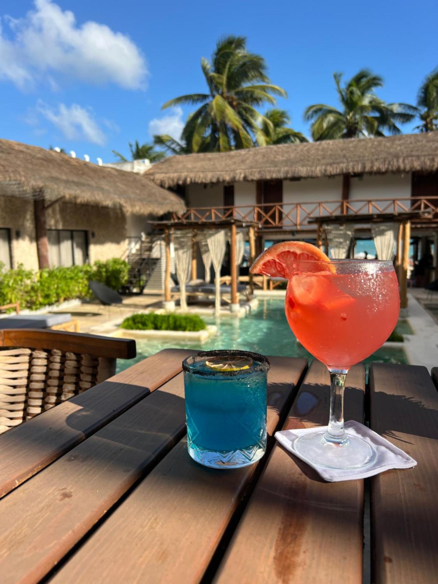 Areia - Front * Playa del Carmen