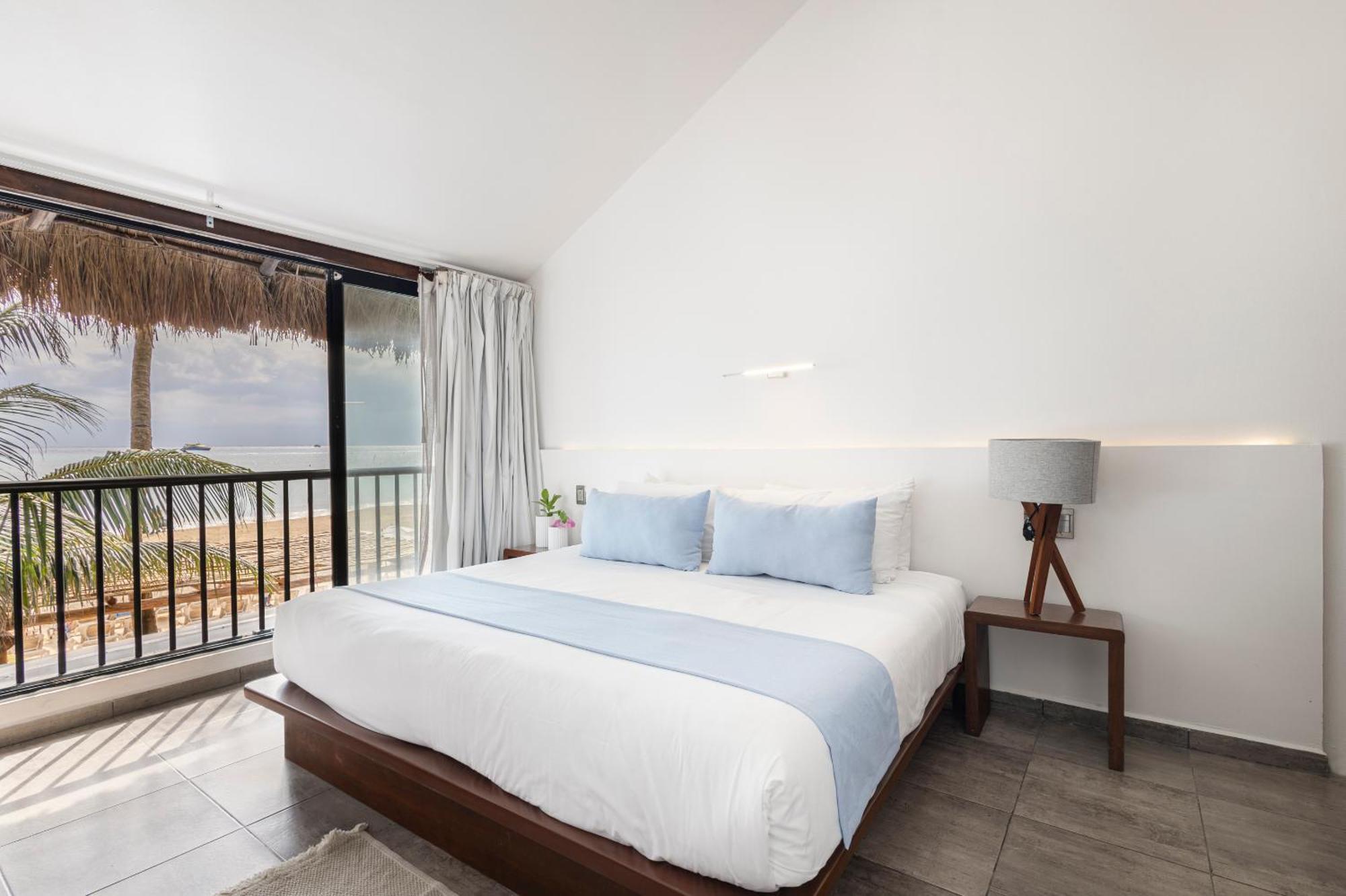 Areia - Front Lodge Playa del Carmen