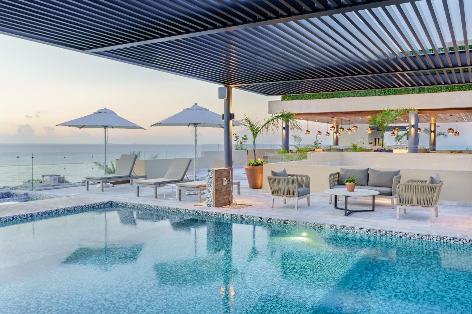 Spectacular 1br Near The