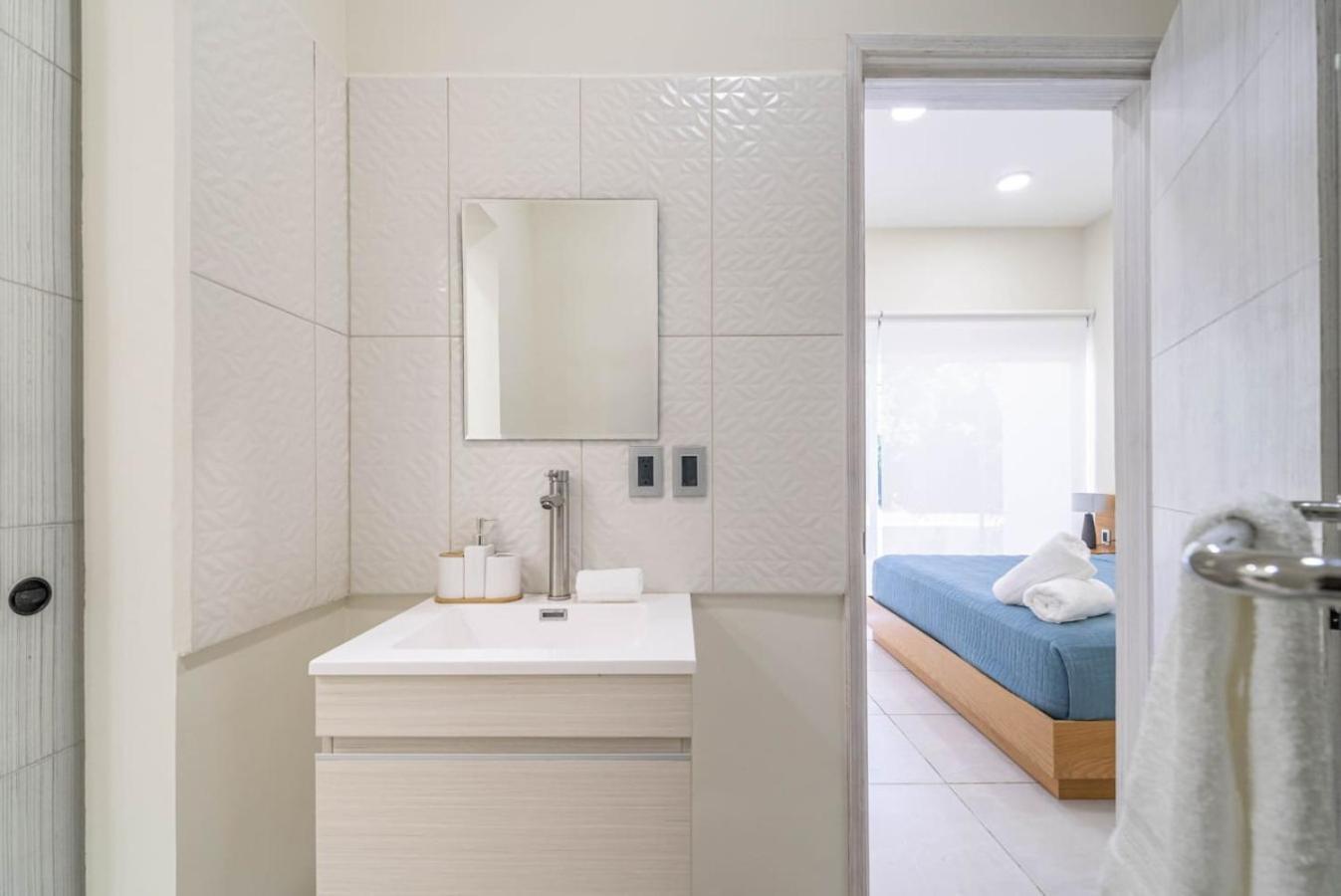 2 Bd With Balcony Gym Rooftop Pool Holiday home Playa del Carmen