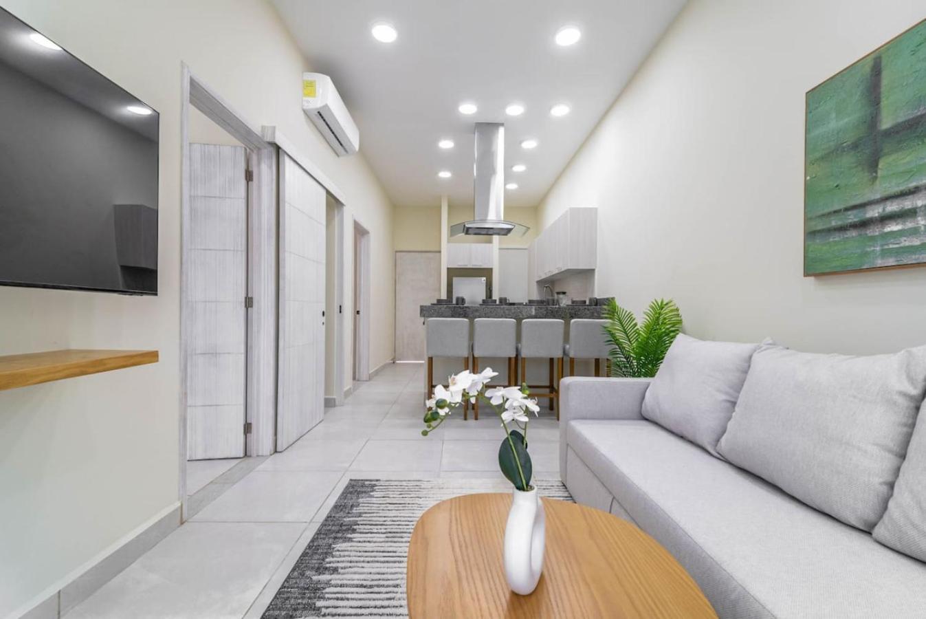 Holiday home 2 Bd With Balcony Gym Rooftop Pool Playa del Carmen