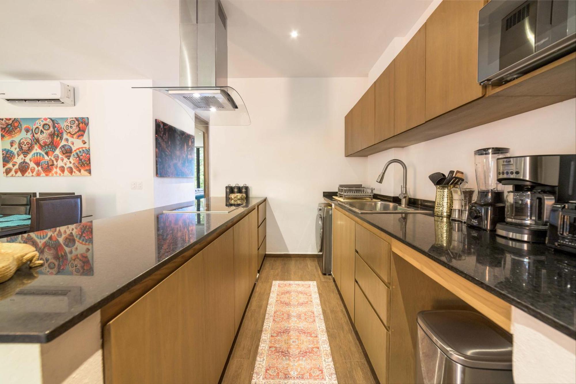 Apartment Spacious 200m From & 5th Ave *