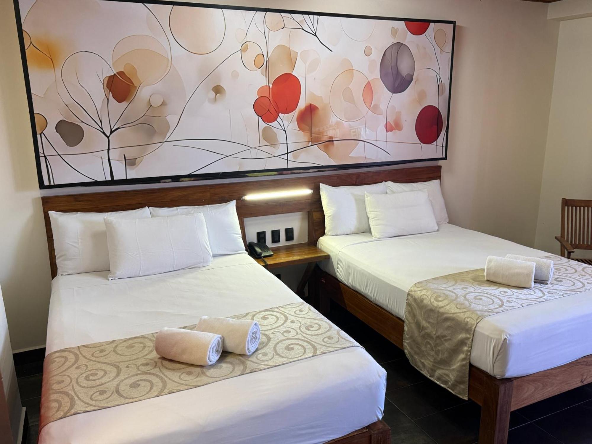 Reina Roja Hotel