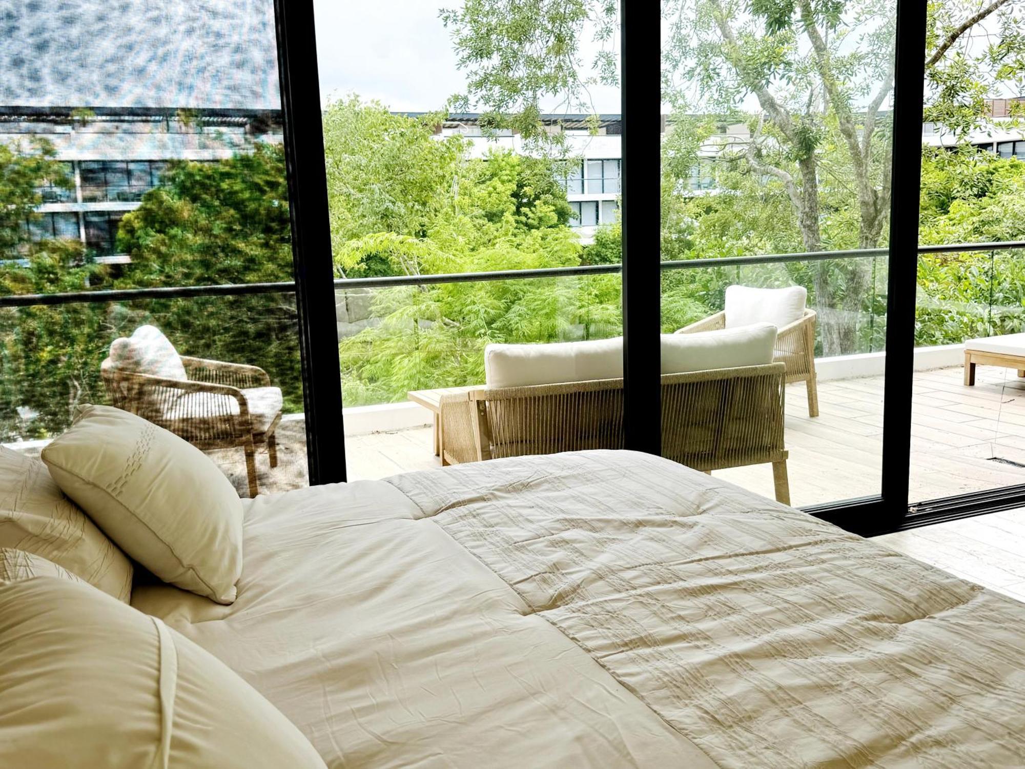 Bed & Breakfast Playacar Residents *