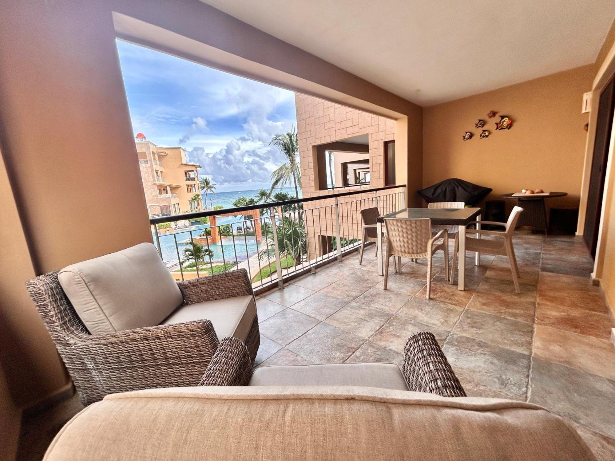 El Faro 206 Reef Apartment