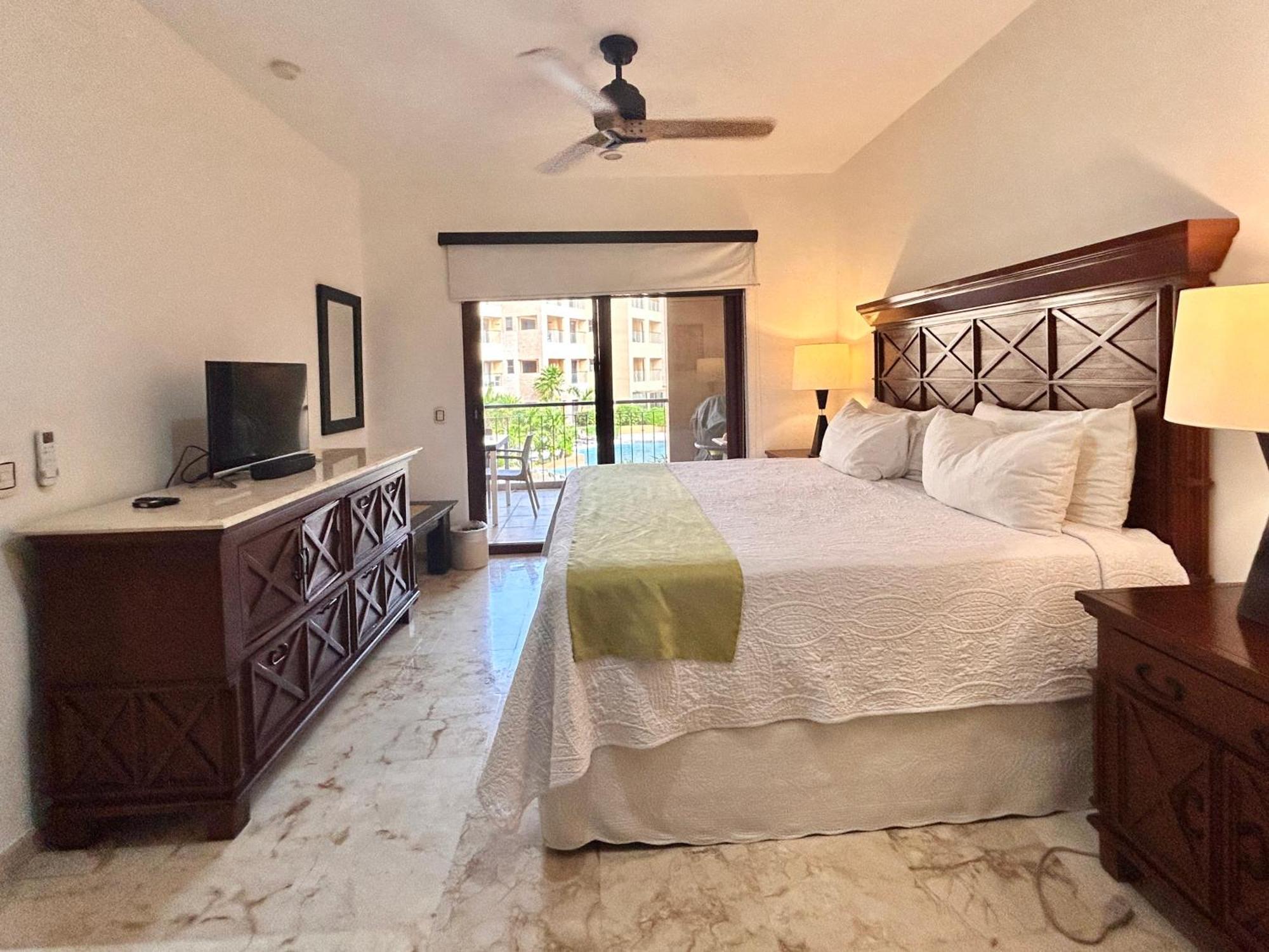 El Faro 206 Reef Apartment
