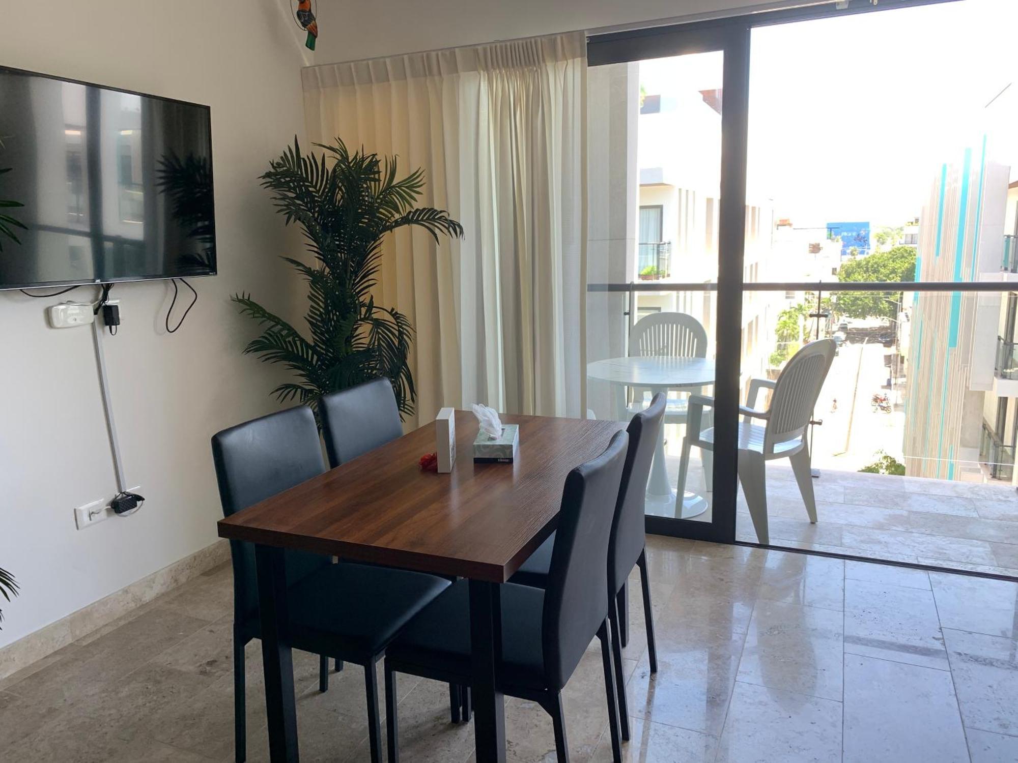 Ipana Luxury
