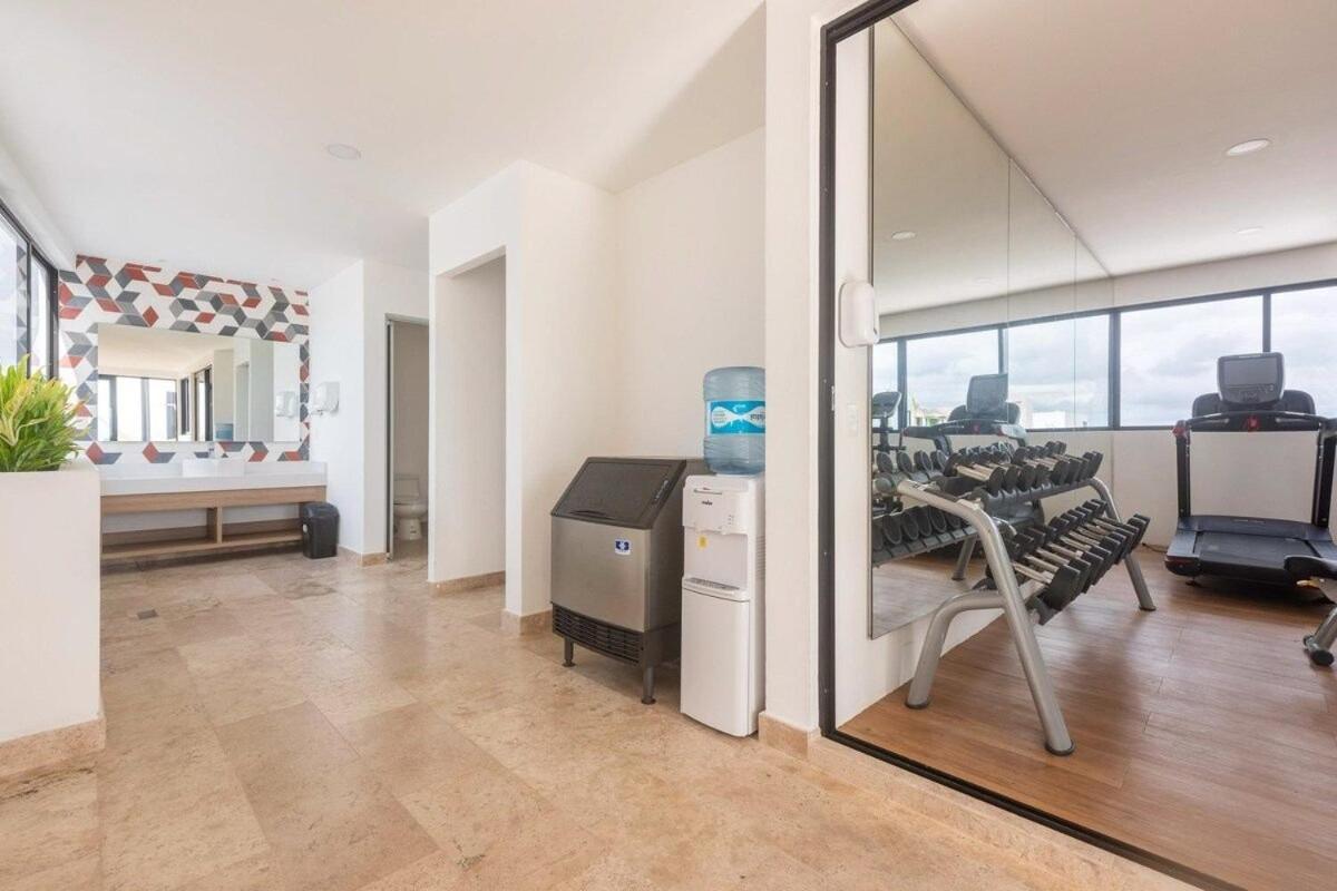 Moderno Estudio Increible Roof Pool & Gym Quinta Av Apartment Playa del Carmen