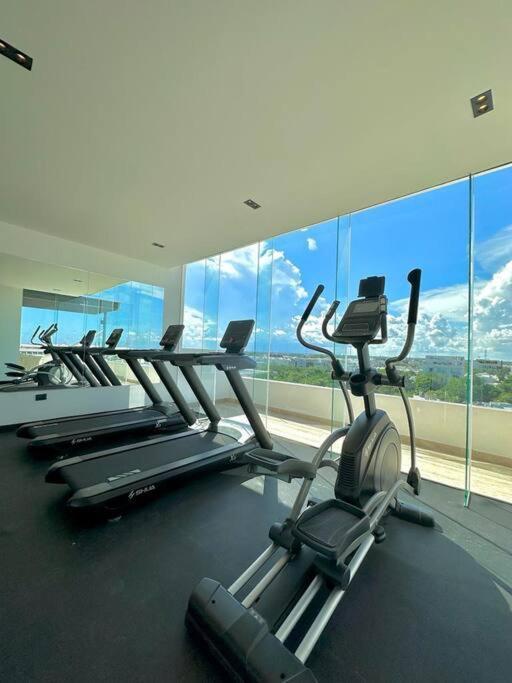 Cozy Modern View W/ Rooftop Pool & Gym - Agama 403 *
