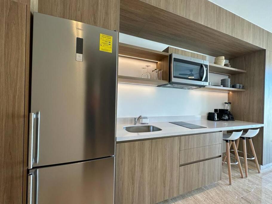 Apartment Cozy Modern View W/ Rooftop Pool & Gym - Agama 403 Playa del Carmen
