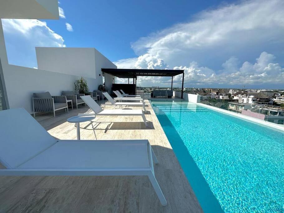 Apartment Cozy Modern View W/ Rooftop Pool & Gym - Agama 403 Playa del Carmen