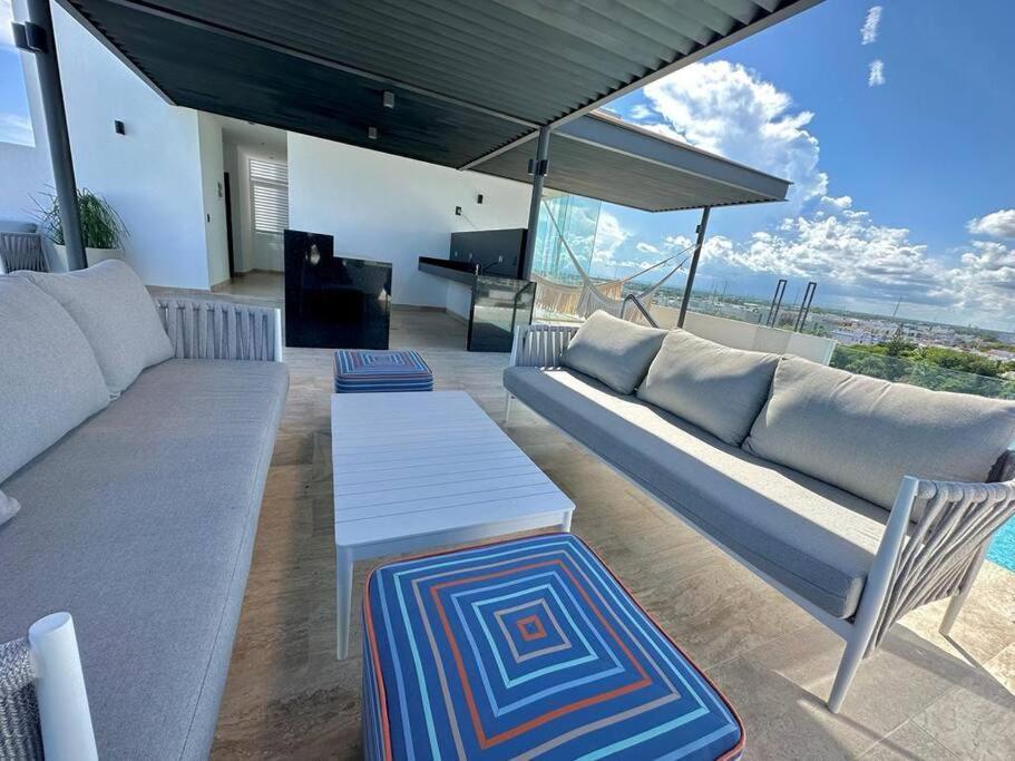 Cozy Modern View W/ Rooftop Pool & Gym - Agama 403 Apartment