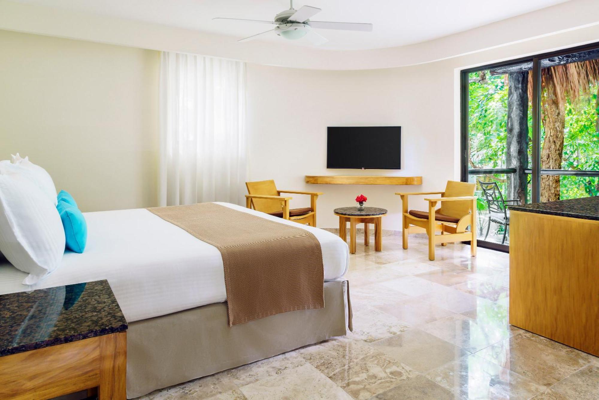 The Reef Playacar & Resort Playa del Carmen