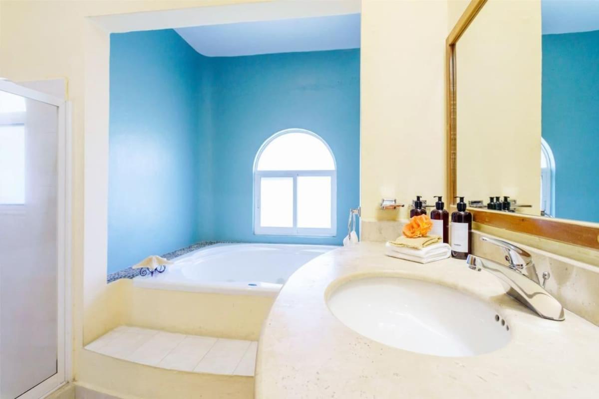 Villa Perfect With Pool Access And Close To The Playa del Carmen