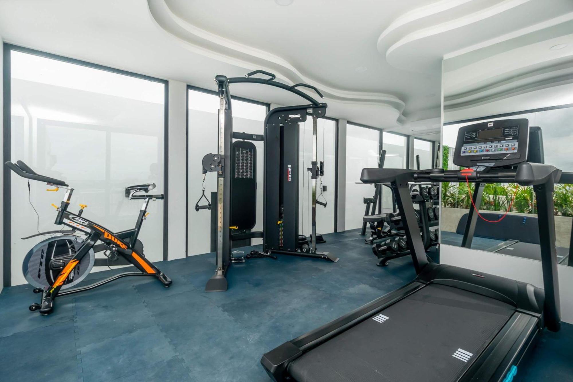 Vakantiehuis Chic Studio, Oceanview Roof Pool, Balcony, Gym
