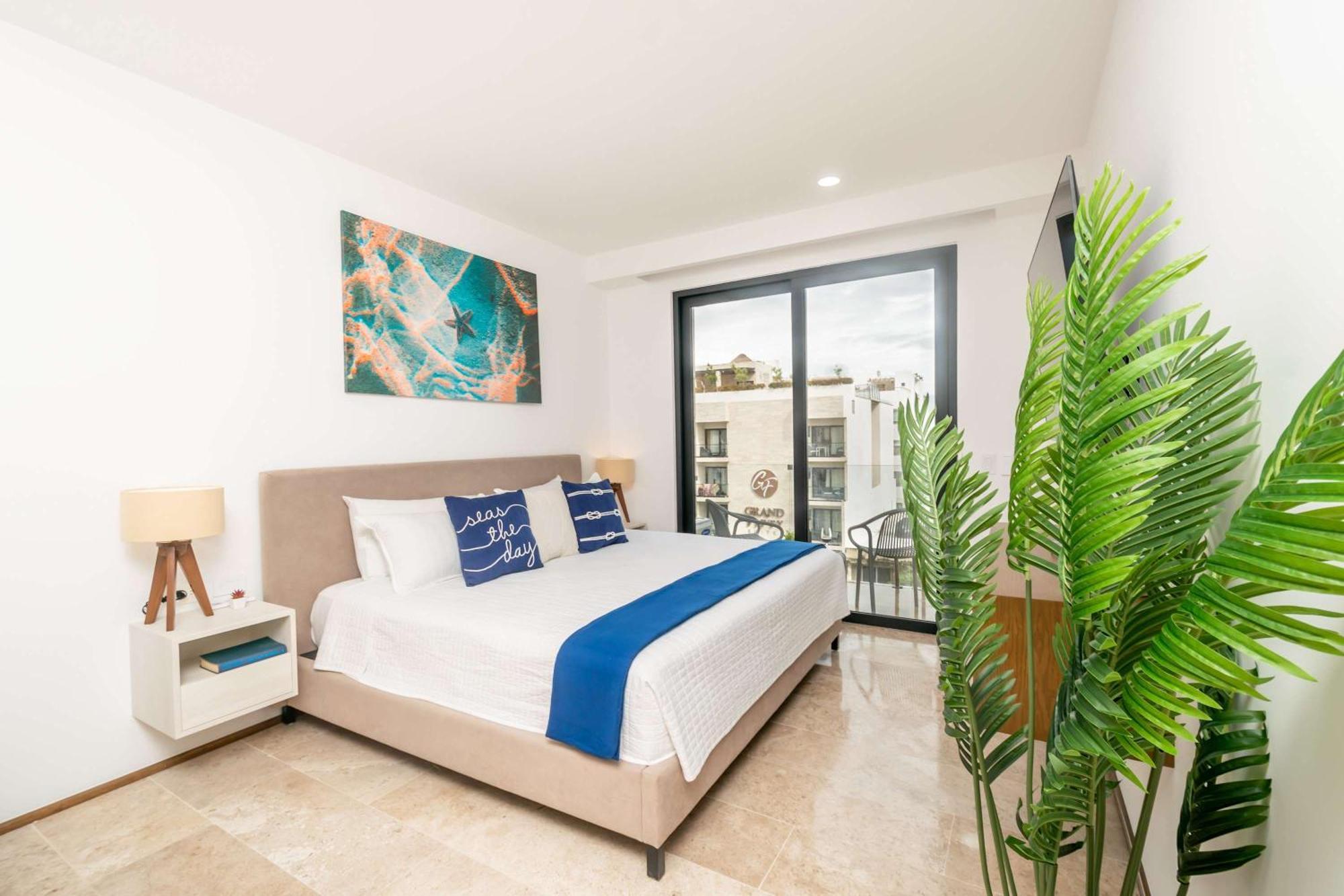 Vakantiehuis Chic Studio, Oceanview Roof Pool, Balcony, Gym *