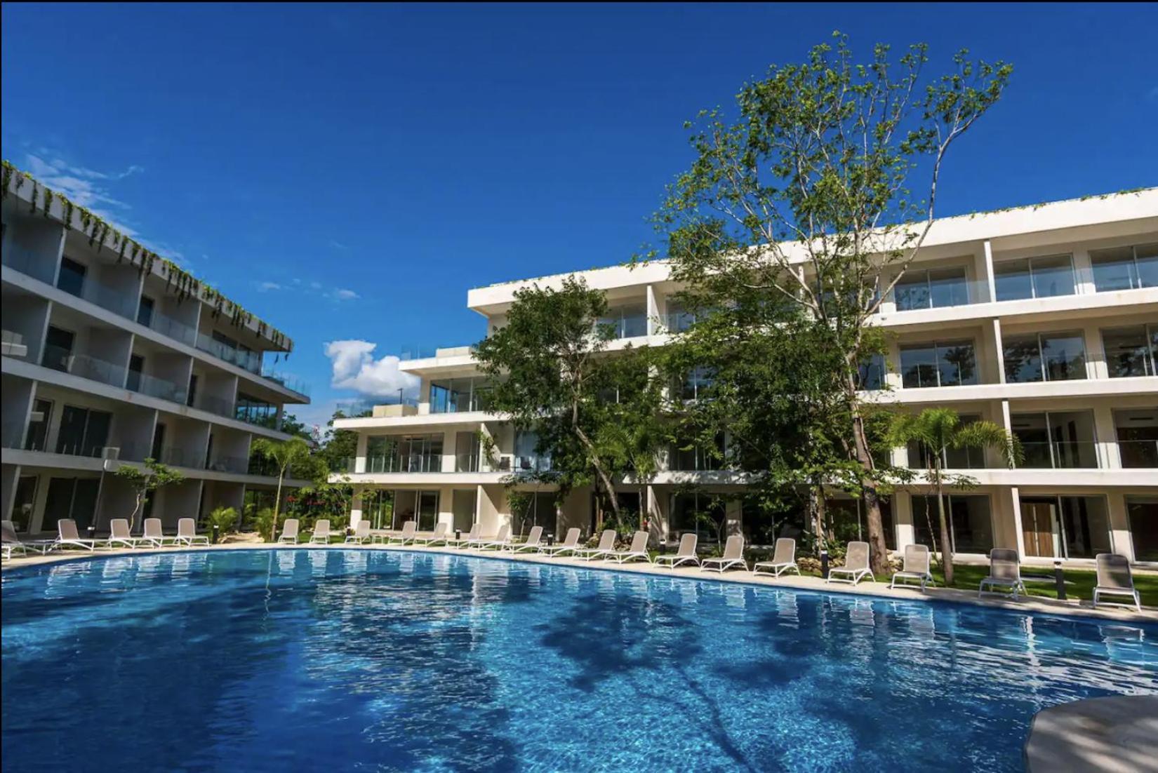 Modern Playacar With Poolside Views & Nature Apartment Playa del Carmen