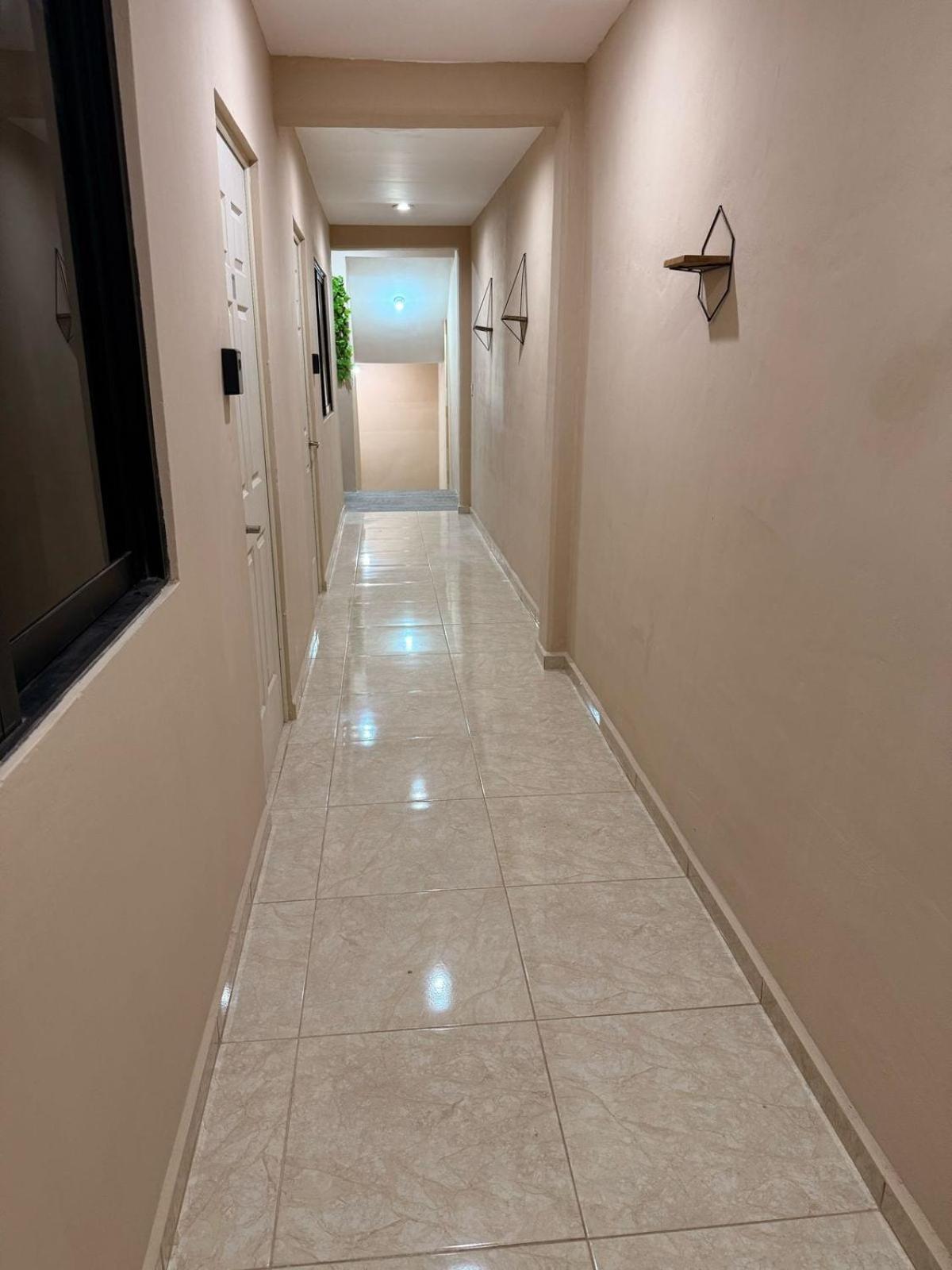 Torre 70, Departamento 11 *