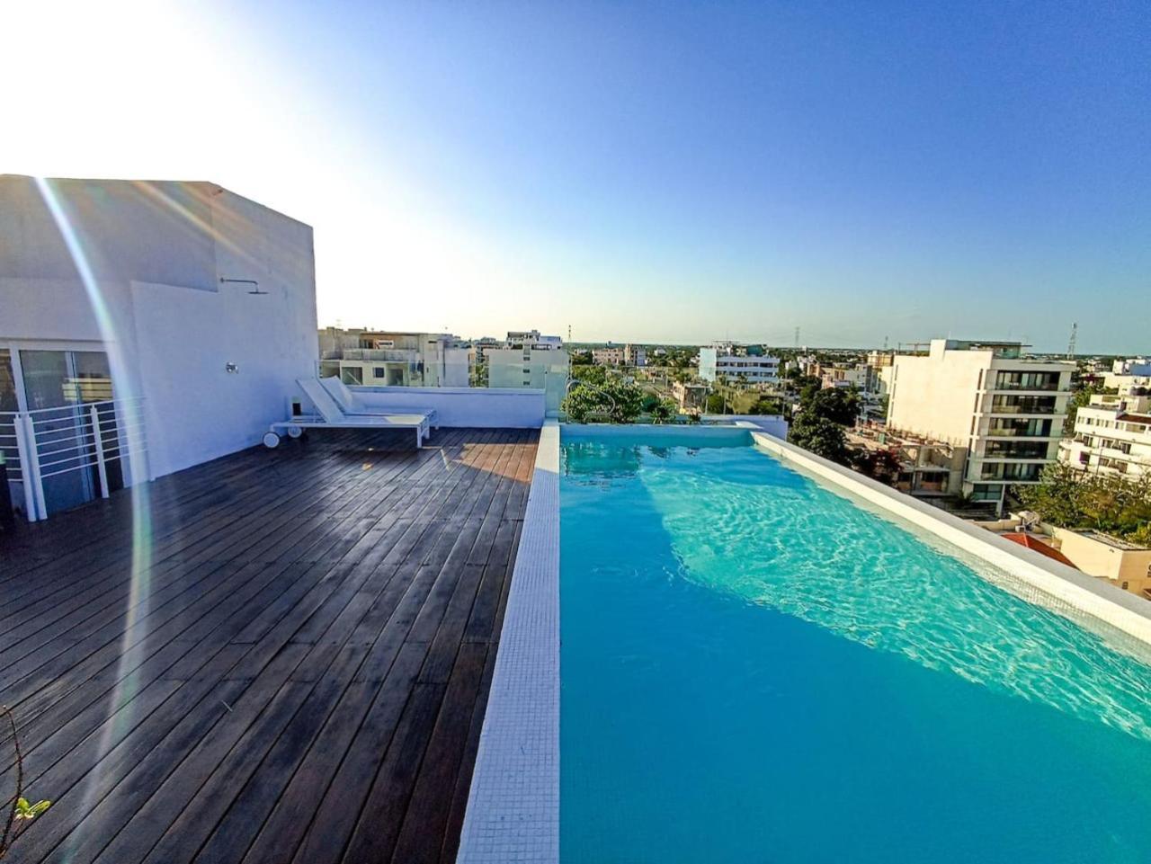 Wide With Sunny Balcony Pool Gym Steps 2 Apartment Playa del Carmen