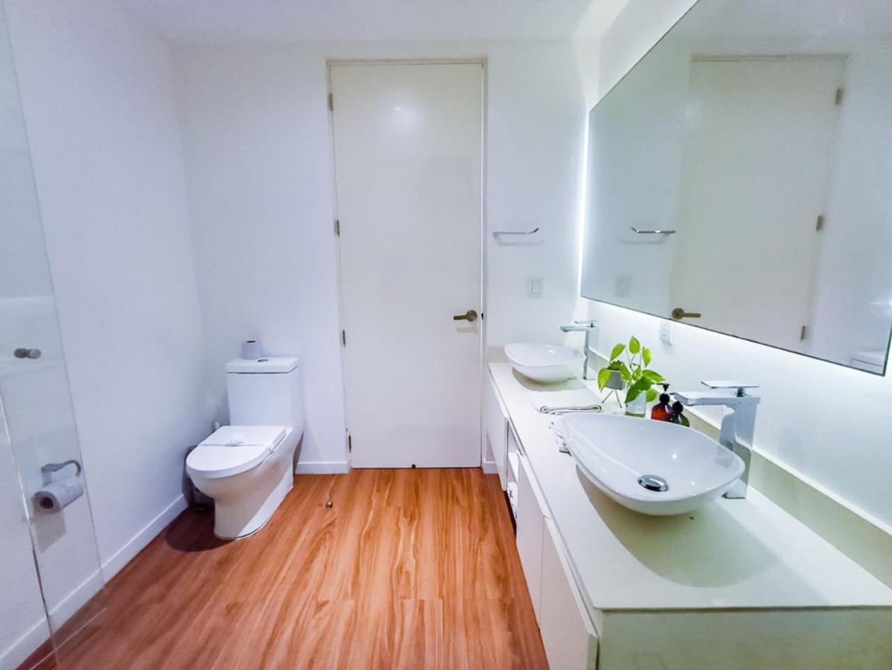 Wide With Sunny Balcony Pool Gym Steps 2 Apartment Playa del Carmen
