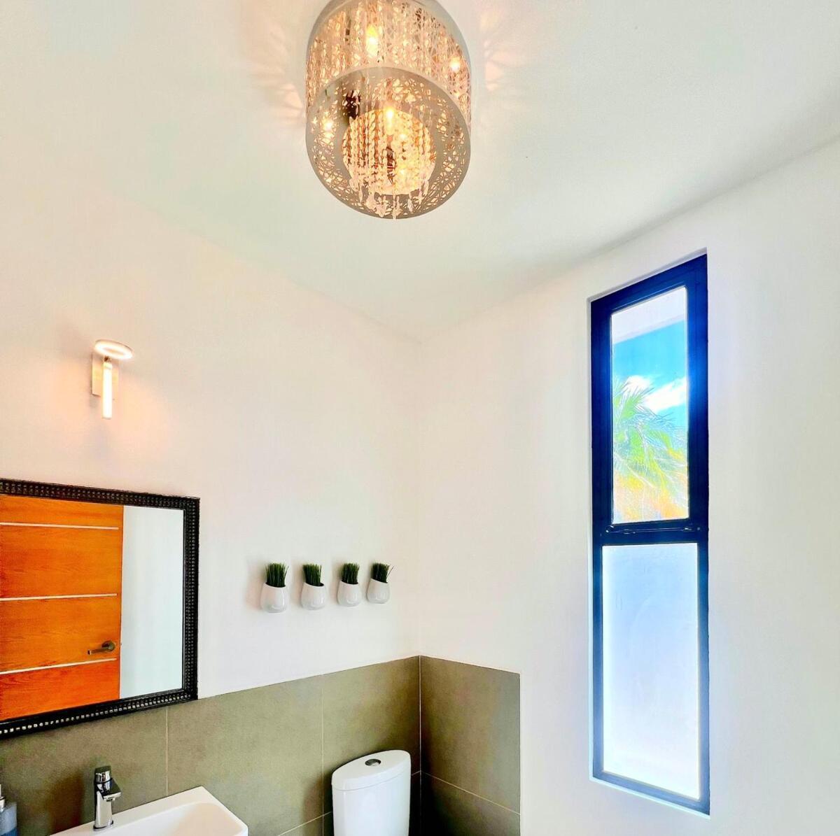Pearl, 5 Minutes Walk To The Private Villa