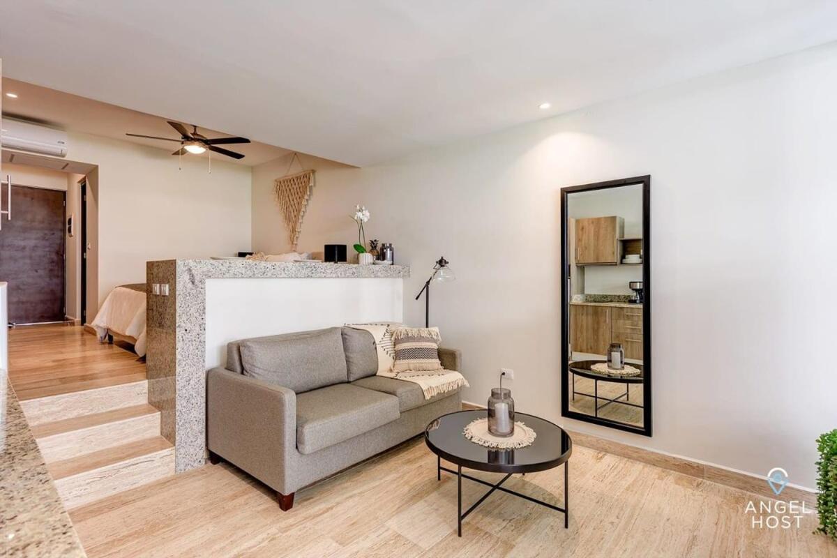 Apartment Chic Roof Pool Gym Near 5th &