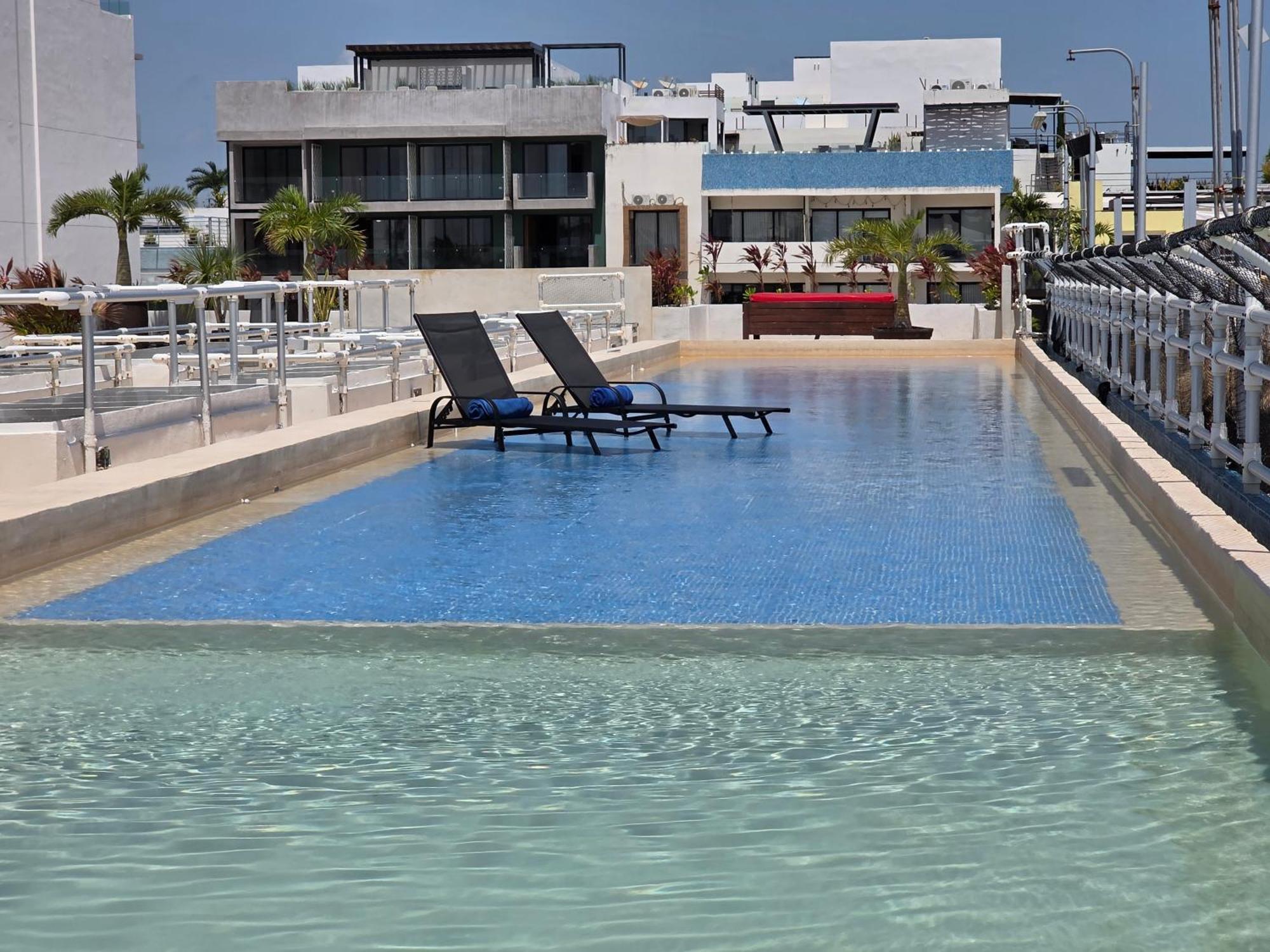 Hotel Reina Roja