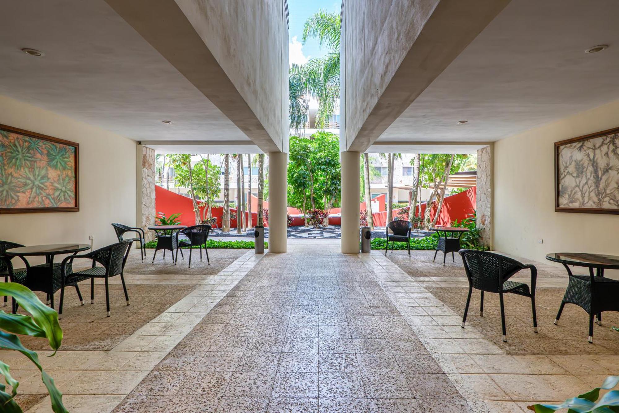 The Turquoise Escape At Sabbia B402 Apartment Playa del Carmen